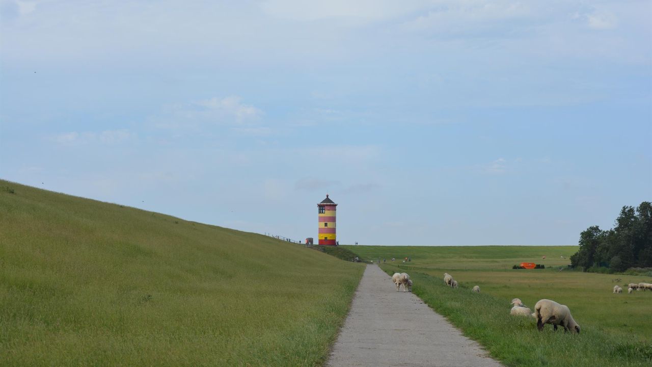 Ausflug zum Pilsumer Leuchtturm (Otto- Leuchtturm) Ausflug zum Pilsumer Leuchtturm (Otto- Leuchtturm)